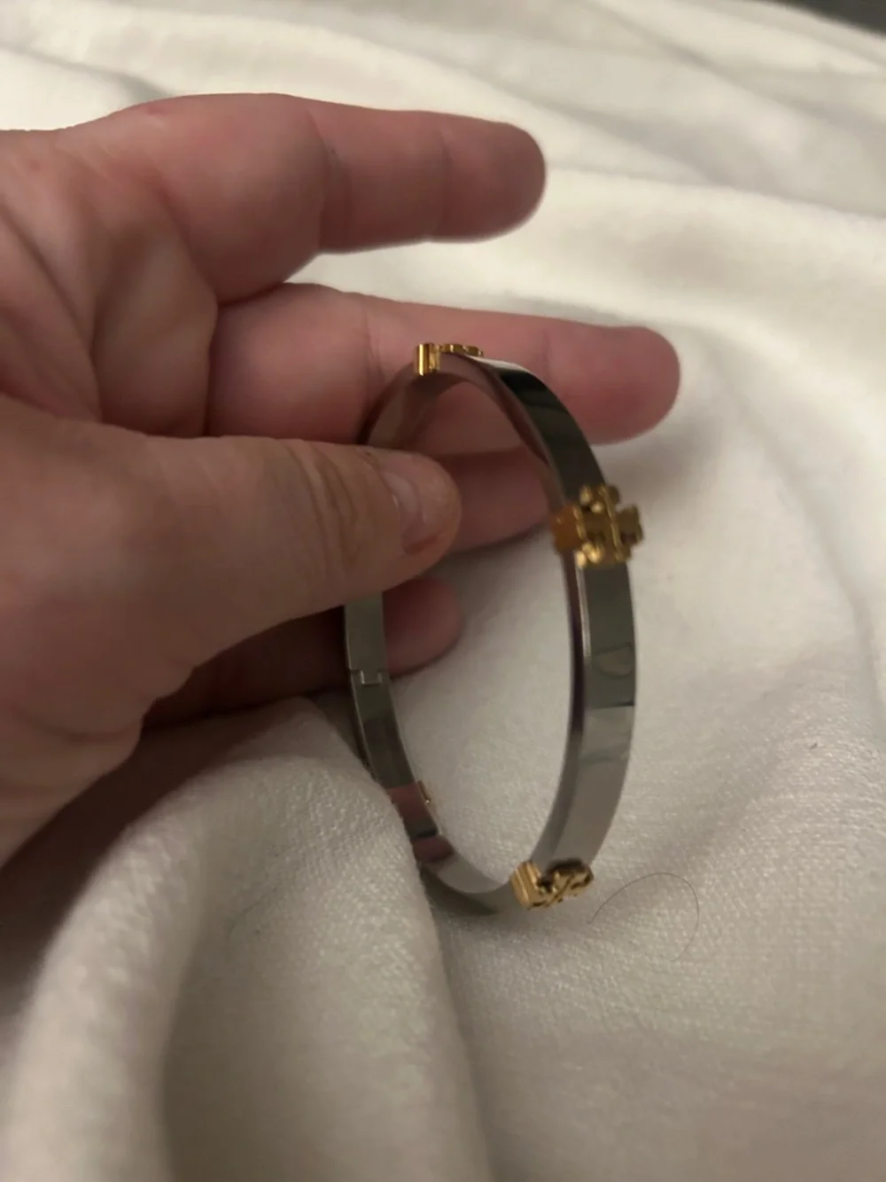 NEW Tory Burch Classic Logo Hinge Bangle Bracelet
